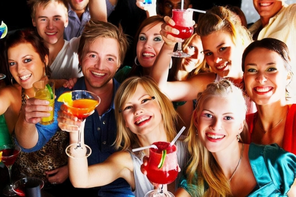 Аренда фотобудки на праздник. Артисты Калининград