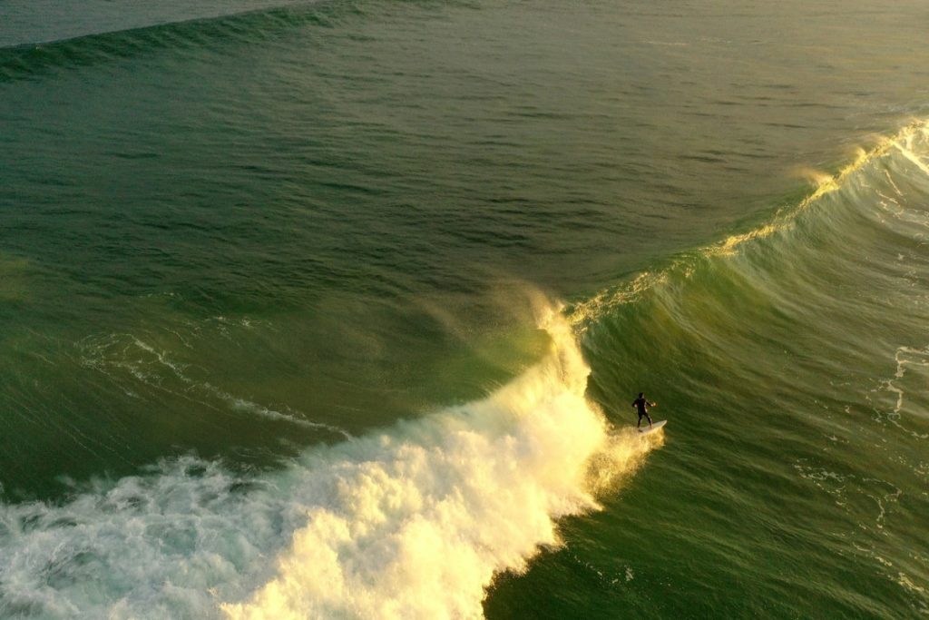 Surf en Zarautz - Fuente: Unsplash