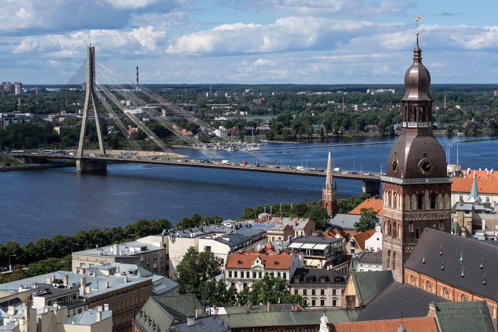 Виза в Латвию, цены на 2022 год