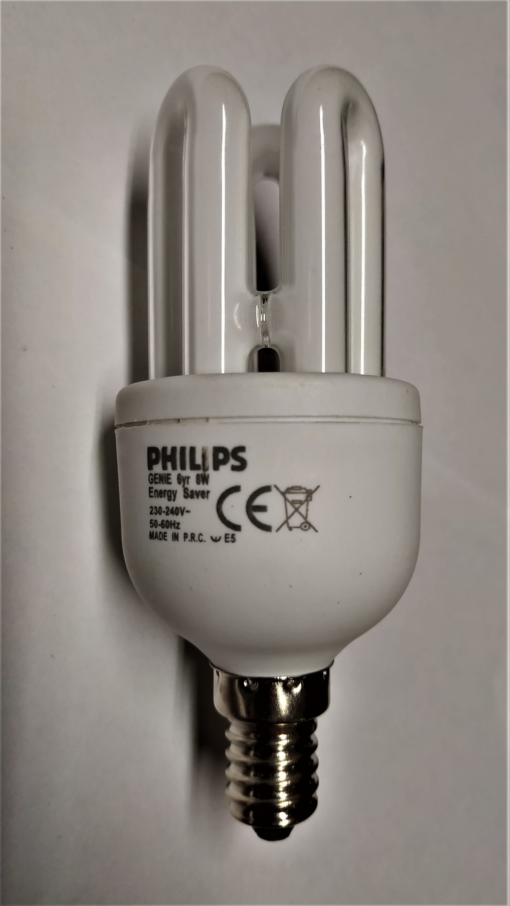 Альтернатива лампе. Лампочка Philips 40 w 230-240v. Philips 15w 110lm 230-240v RF. Philips 40v 420 im 230 - 240v
