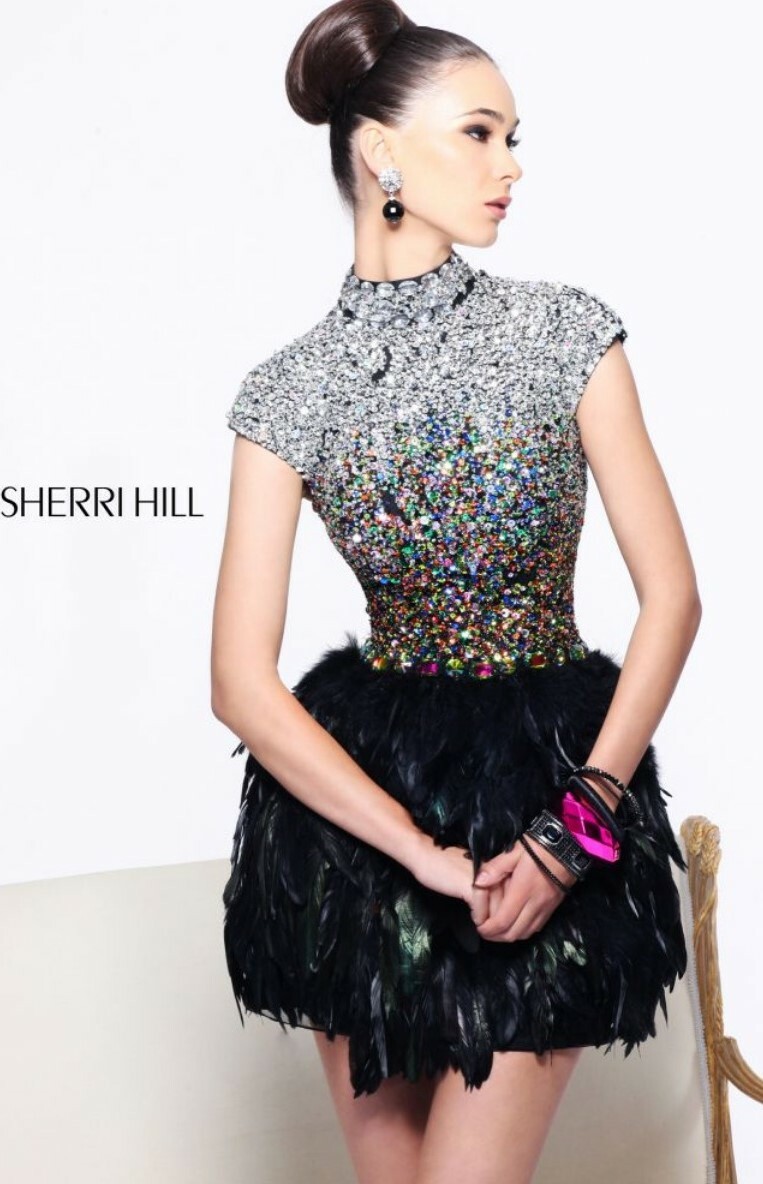 Прокат короткого платья черного цвета, купить черное платье с перьями, купить платье SherriHill2103045
