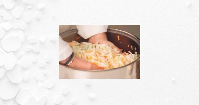 Приготовление салата из капусты Коул Слоу по рецепту Ивлева: шаг 4