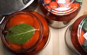 Приготовление сладких маринованных помидоров на зиму: шаг 10