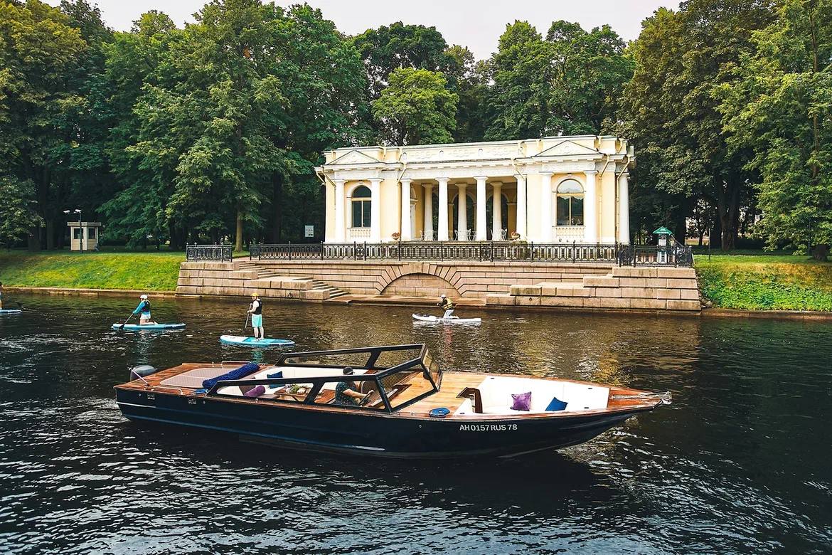 Катер Blueberry — фото 3 для аренды в СПб