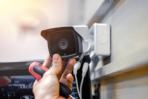 How to Choose the Best Security Camera System for Your Startup in 2025