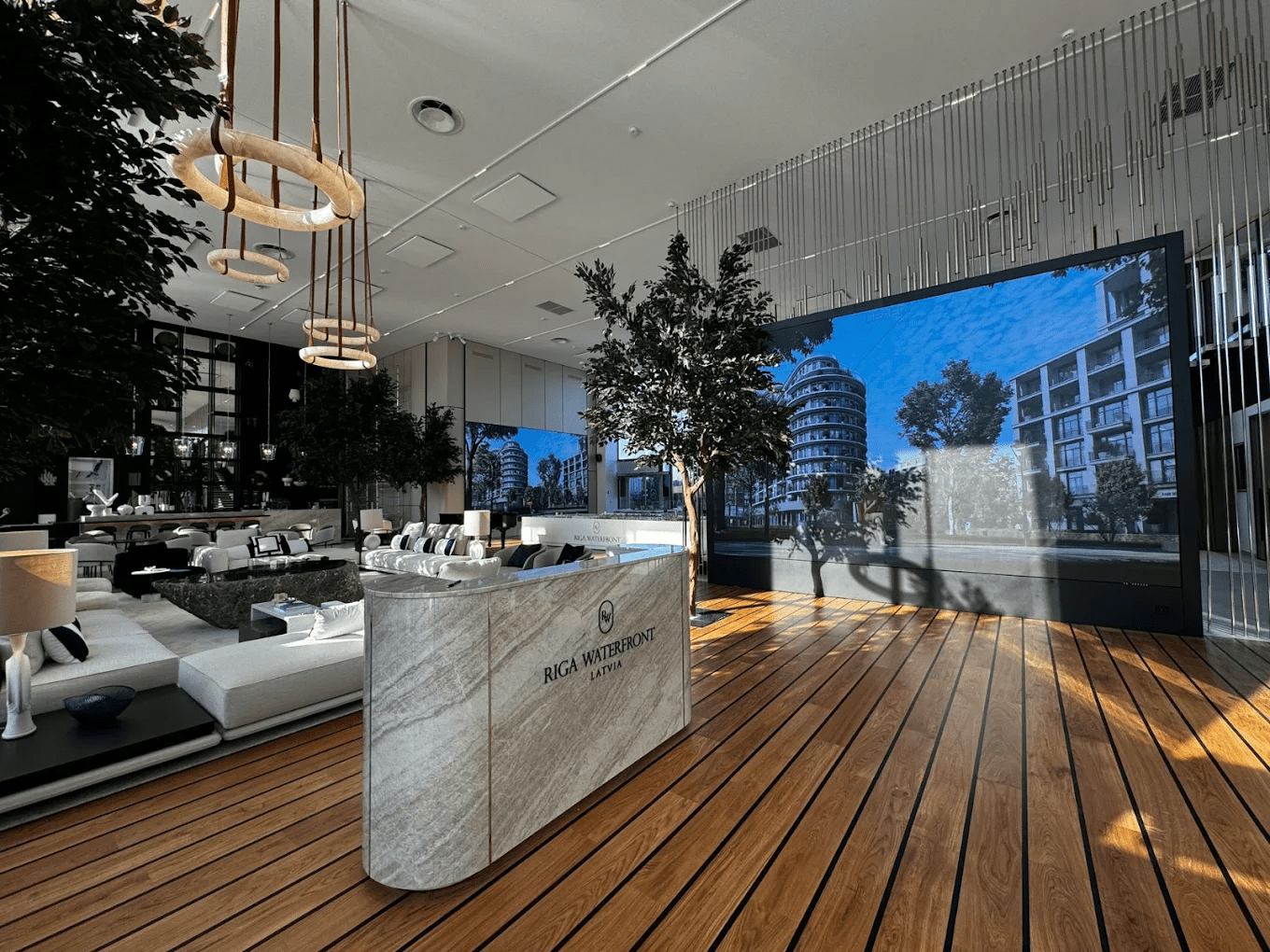 Внутри офиса Riga Waterfront в Риге, главный зал