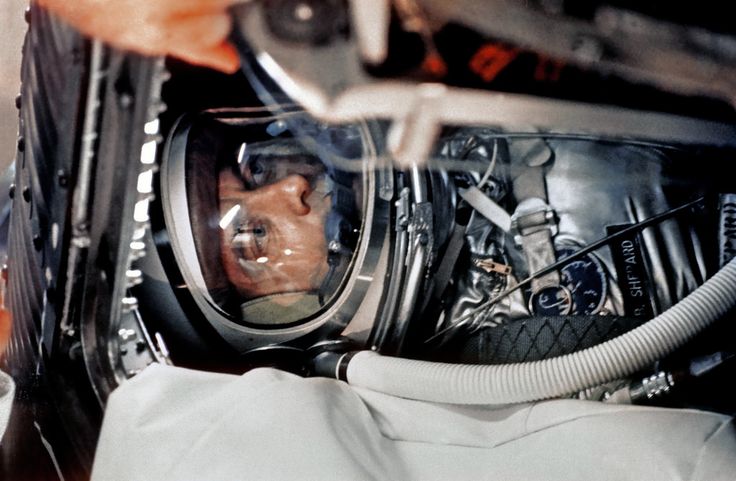 Алан Шепард Freedom 7, первый американский астронавт в космосе 5 мая 1961 года.