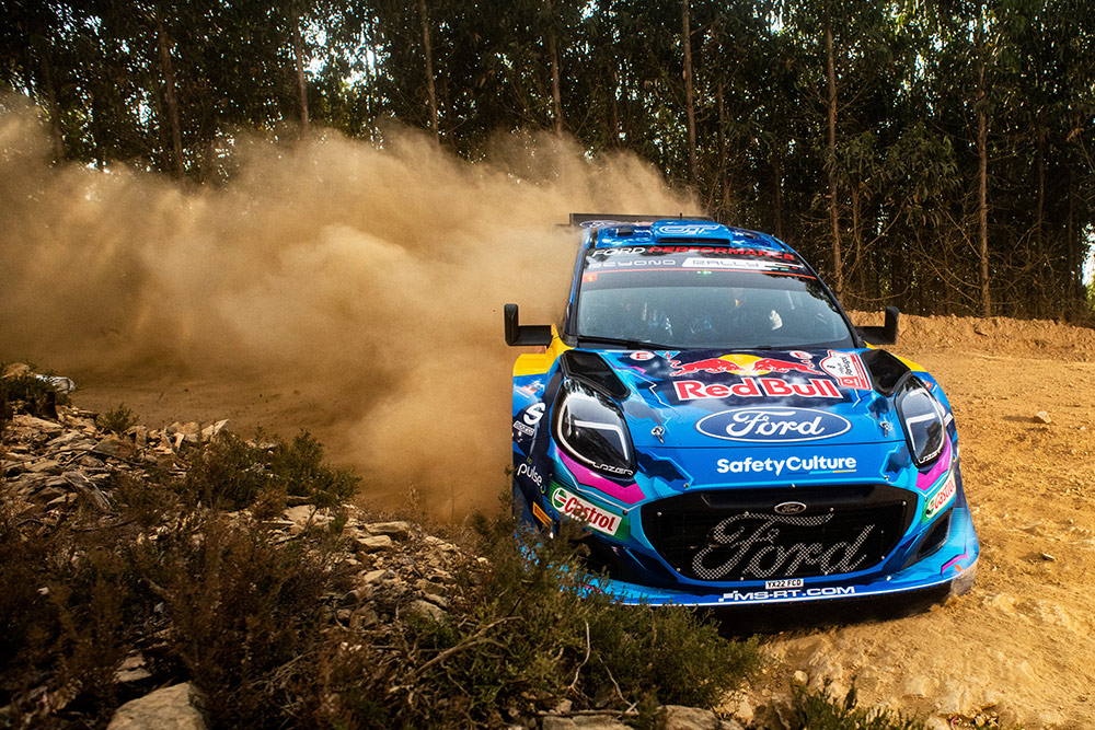 Отт Тянак и Мартин Ярвеоя, Ford Puma Rally1 (YX22 FCD), ралли Португалия 2023/Фото: Jaanus Ree / Red Bull Content Pool