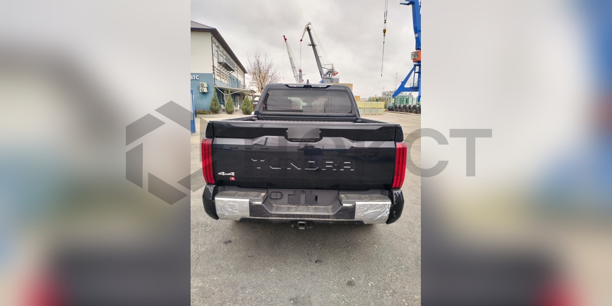 Фото Toyota Tundra № 2