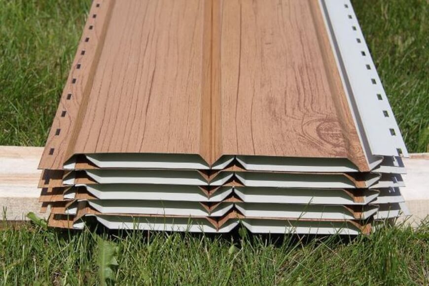 Что лучше: металлический сайдинг или профнастил