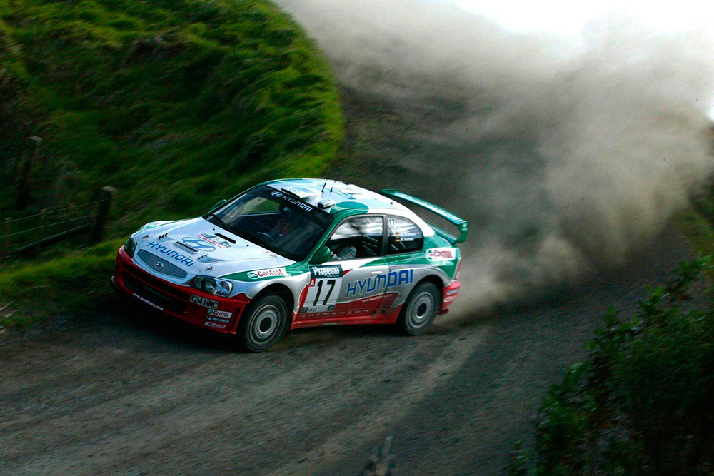Армин Шварц и Манфред Химер, Hyundai Accent WRC3 (X24 HMC), ралли Новая Зеландия 2002