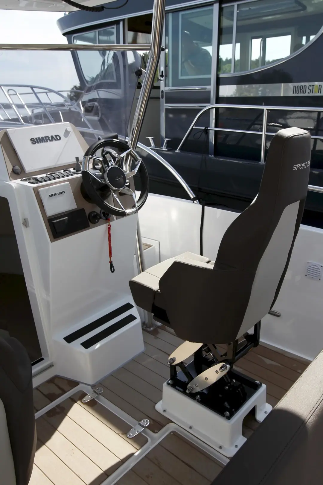 Nord Star Sport 25 — кокпит
