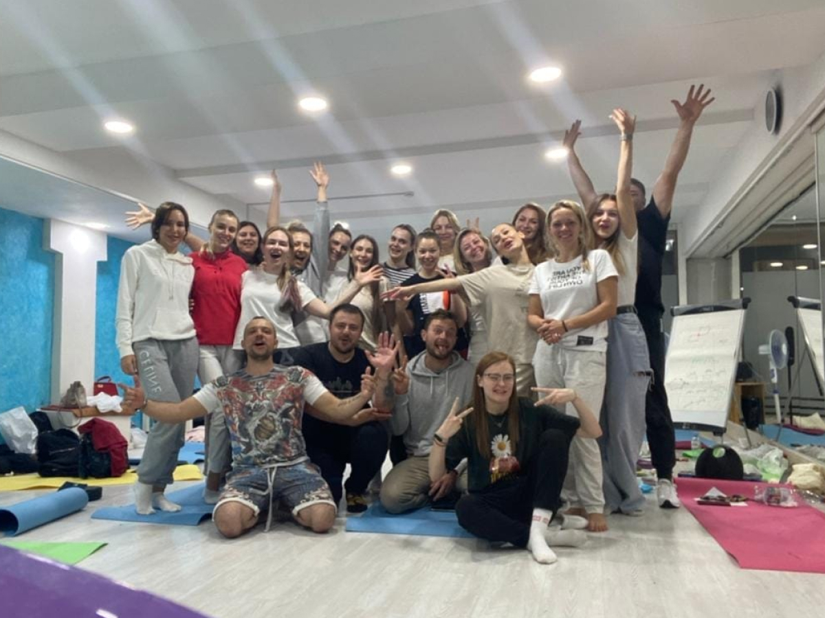 Группа на тренинге "Перерождение" в Москве