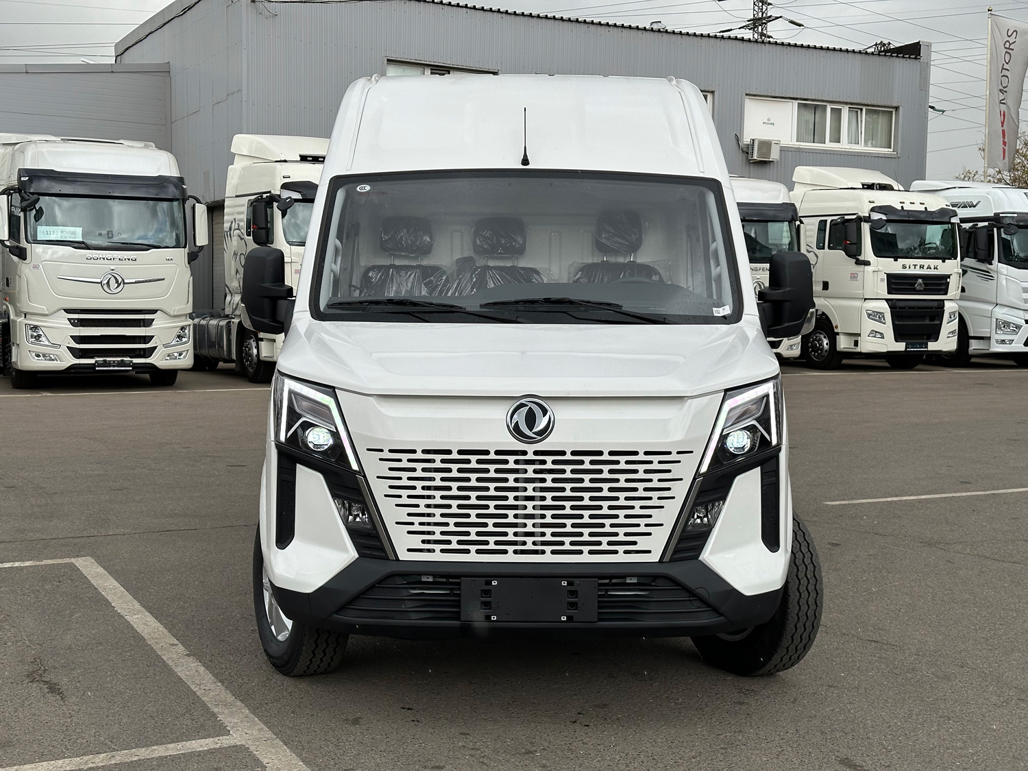 Dongfeng k33-561 2023. Отзывы донг фенг цельнометаллический. Отзывы донг фенг цельнометаллический. Фургон dongfeng k33-561. Dong feng em 35.