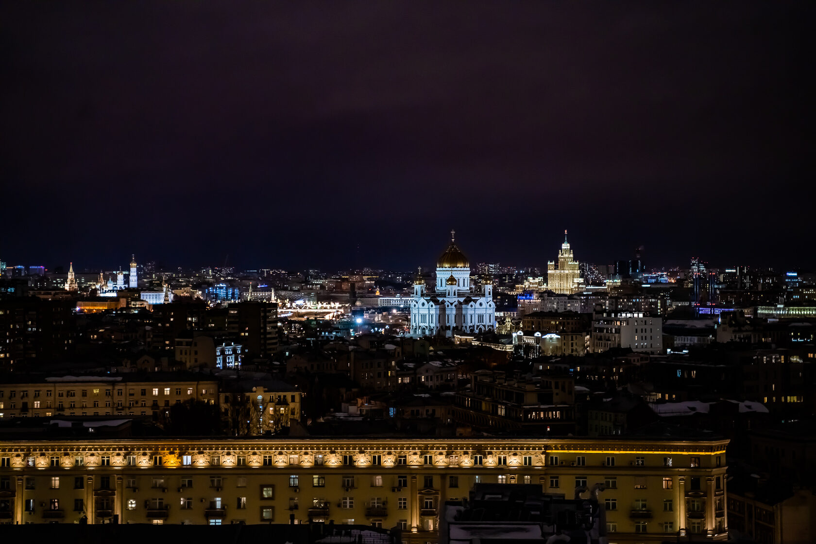 Виделась москва. Свидание на крыше.