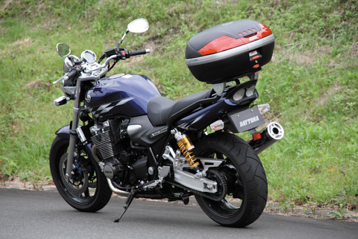 XJR 1300 ветровик GIVI