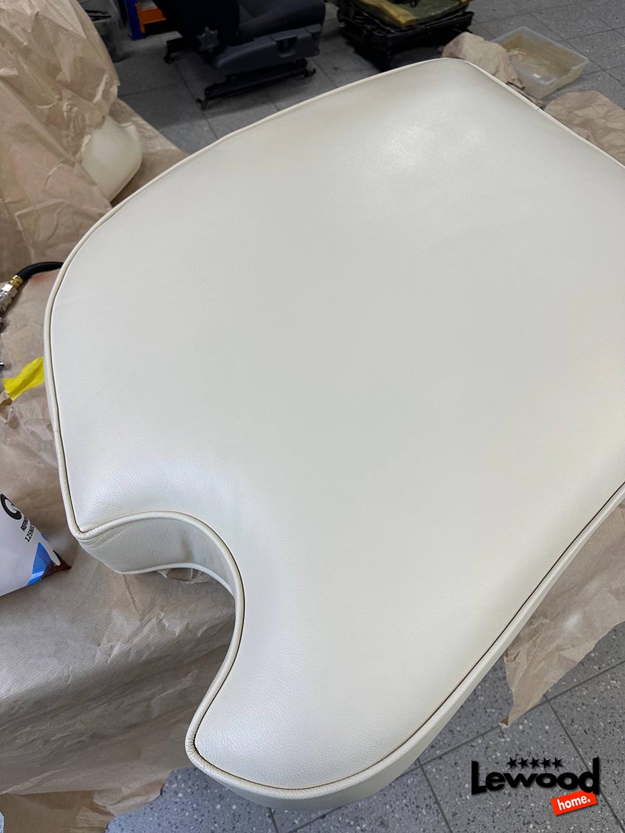 Реставрация диванных подушек