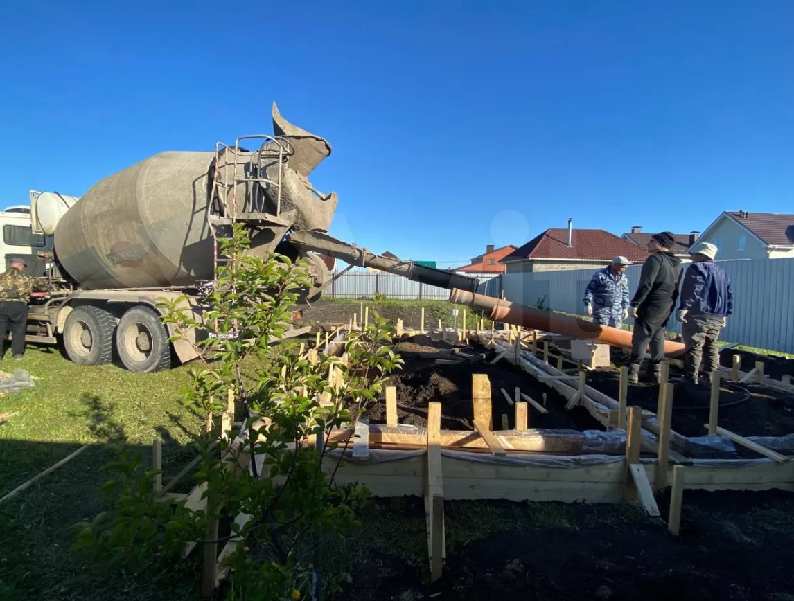 Заливка фундамента