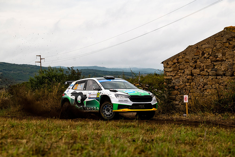 Сами Паяри и Энни Мялкёнен, Škoda Fabia RS Rally2 (AW TS 401), ралли Сардиния 2023