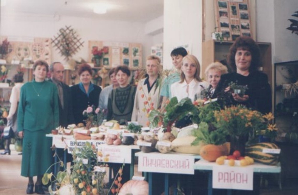 Сотрудники центра «Бионика»  на областной выставке «Урожай»