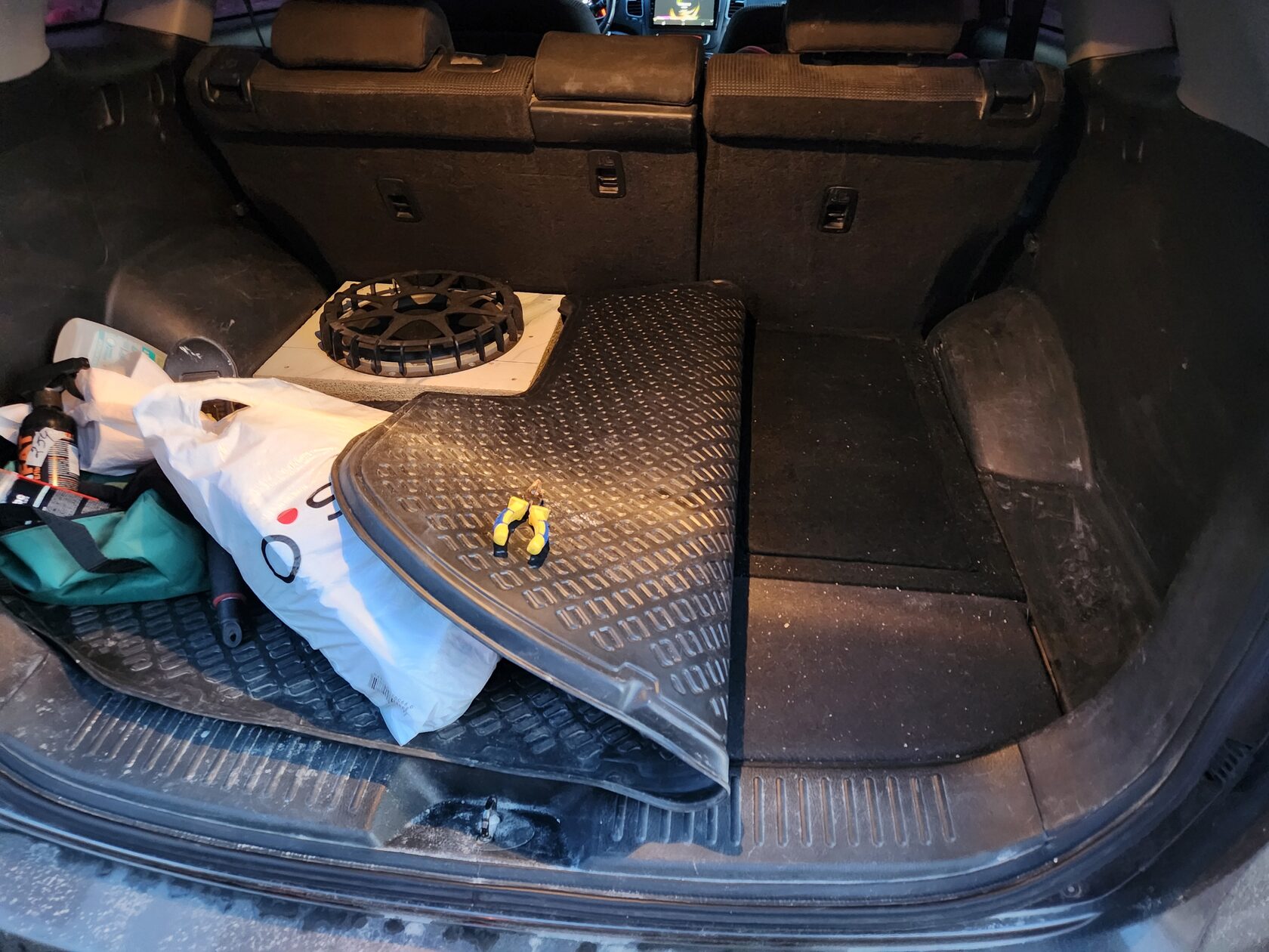 установка сабвуфера kia sorento 2 второе поколение