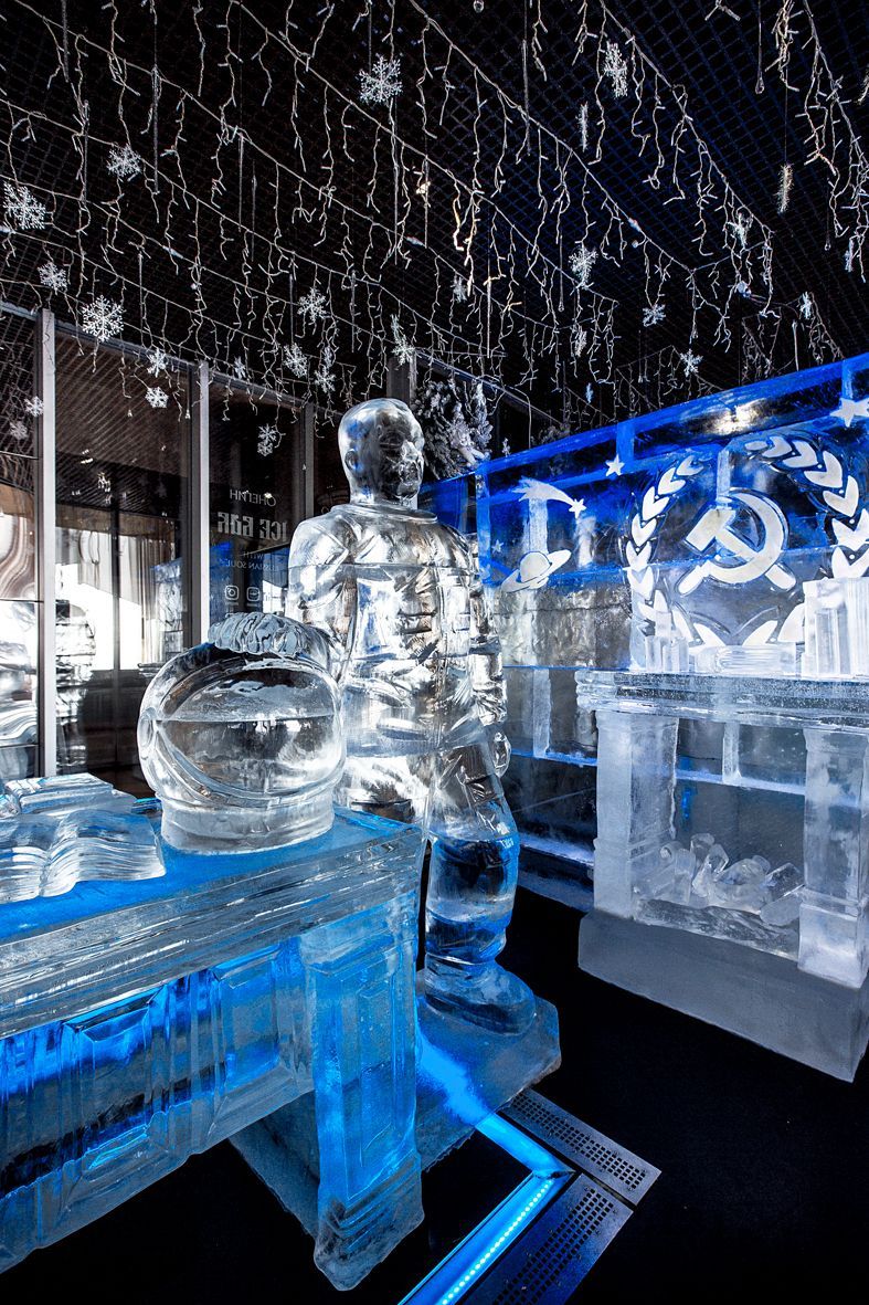 Айс москва. Ледяной бар в Москва Сити. Ресторан русский Москва Сити Ice Bar. Ледяной бар Kauffman. Ледяной ресторан в Москве.