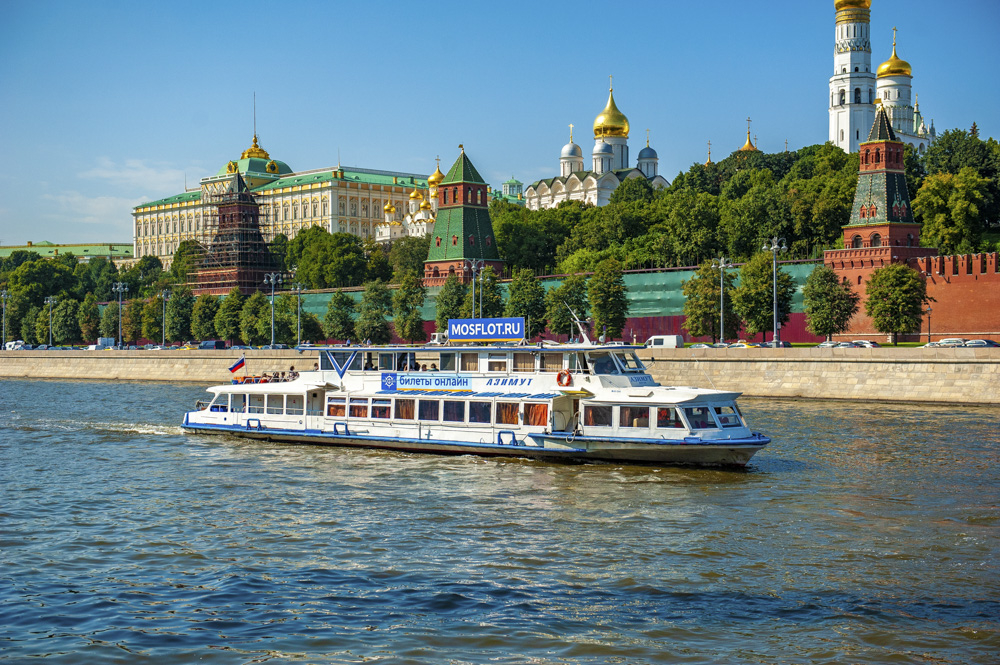 Прогулка по реке от парка горького. Причал Китай-город Устьинский. Причал Нескучный сад Москва. Воробьевы горы теплоход. Теплоход Азимут.