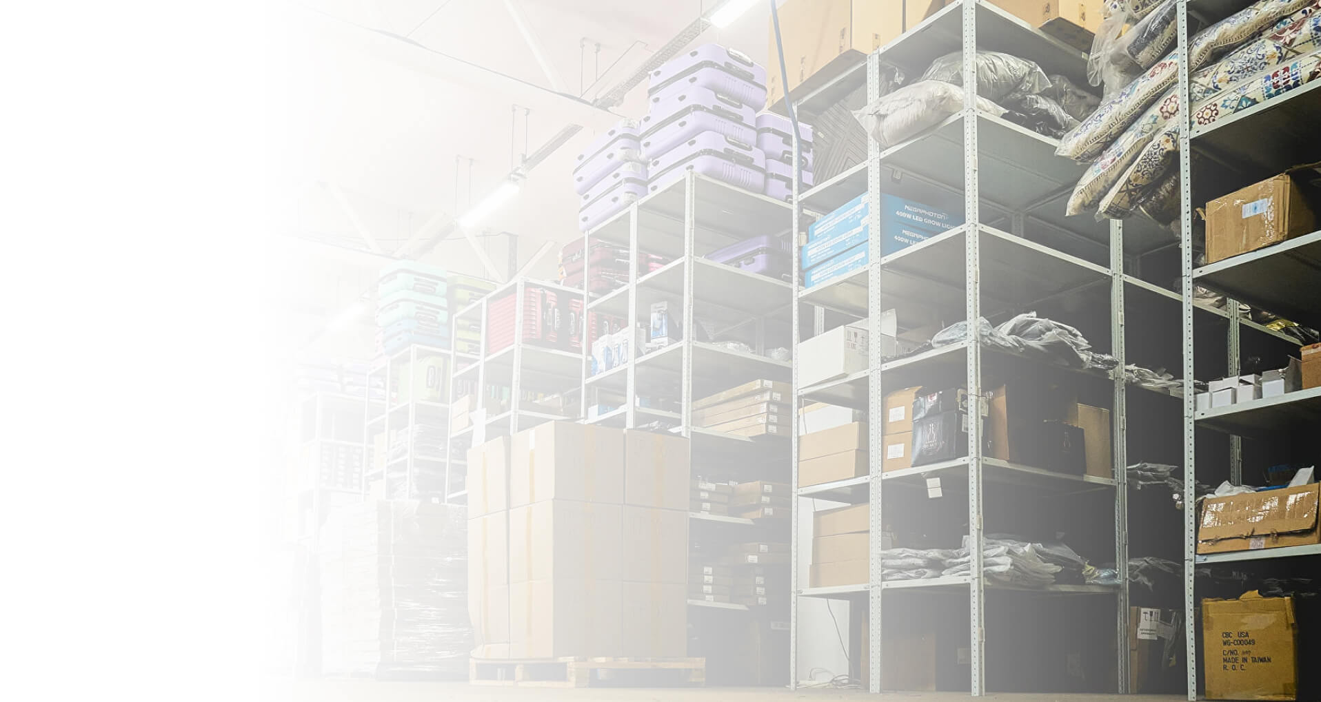 Склад IndigoLab с товарами для маркетплейсов