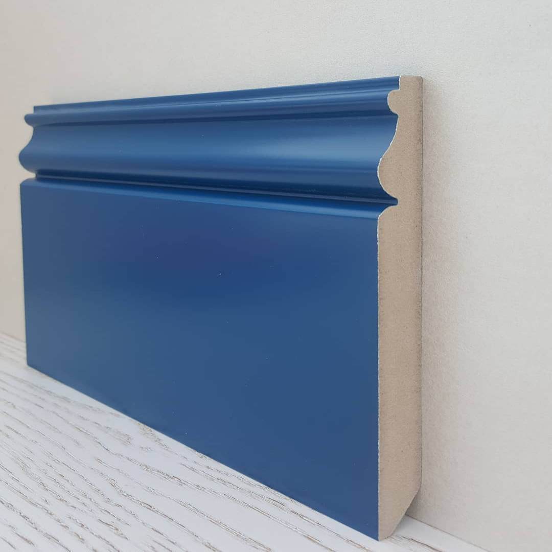 Плинтус МДФ, окрашенный, с гладкой поверхностью для элегантного завершения интерьера