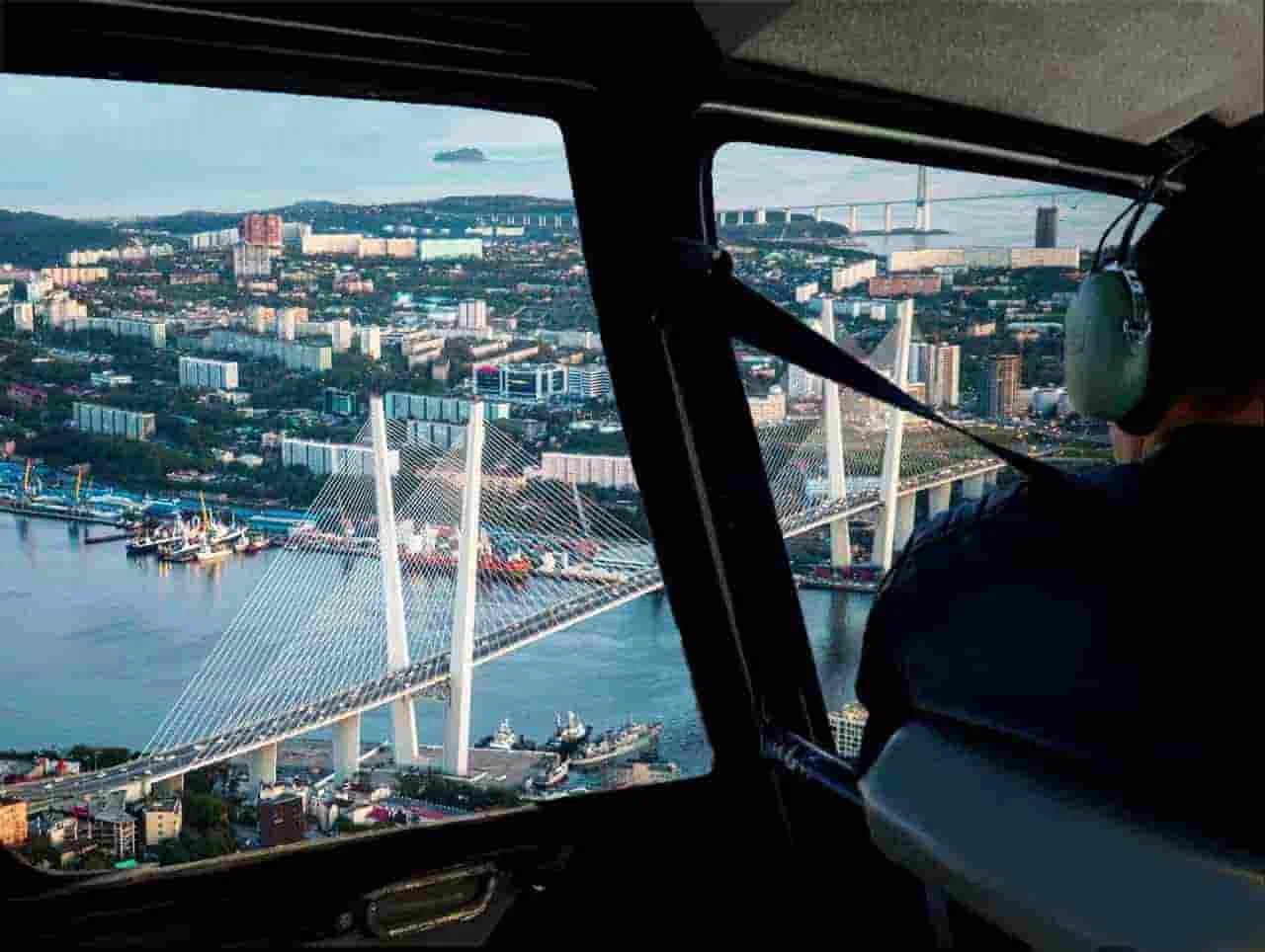 Обзорная экскурсия на вертолете над Владивостоком и Золотым мостом от Vladivostok Helicopters