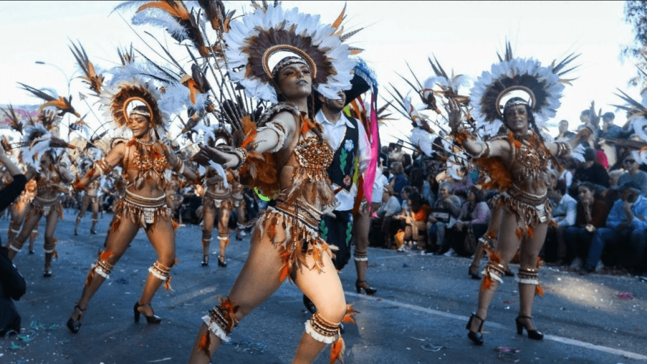 бразильский карнавал в Португалии