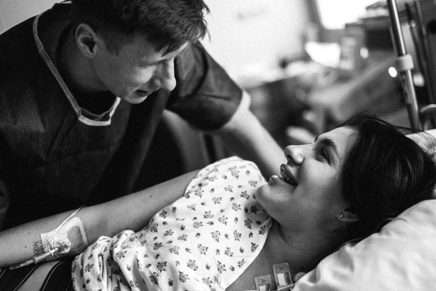 Заказать фотографа на роды