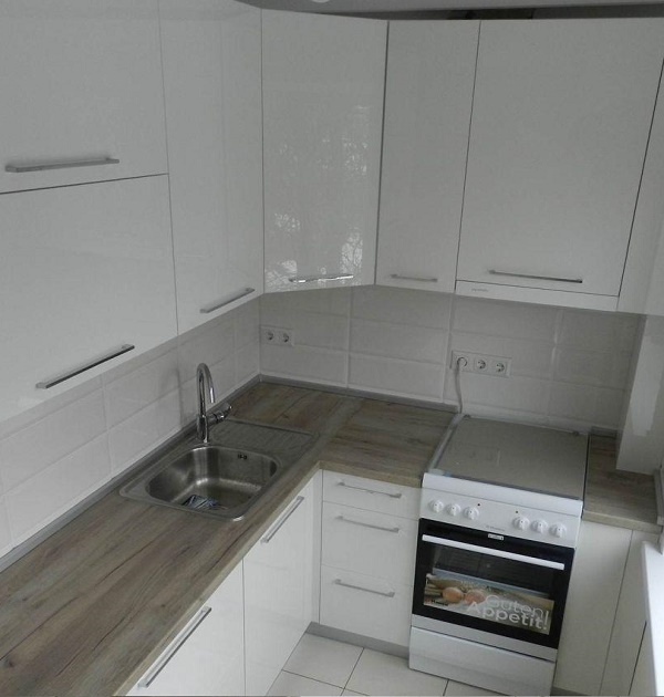 Мебель в маленькую кухню