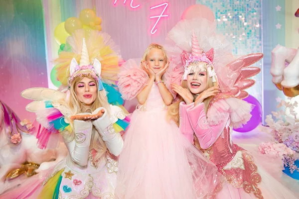 аниматор белый медведь москва