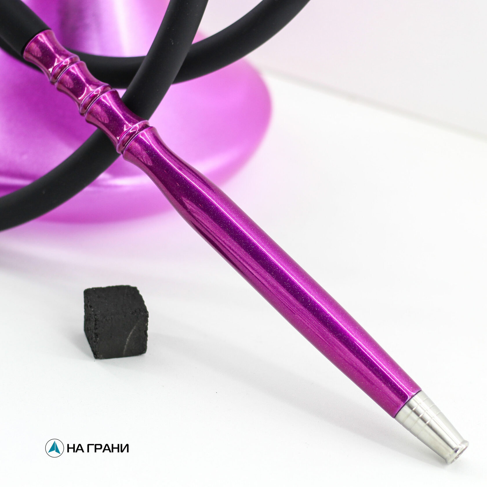 Alpha Hookah model x Cosmo