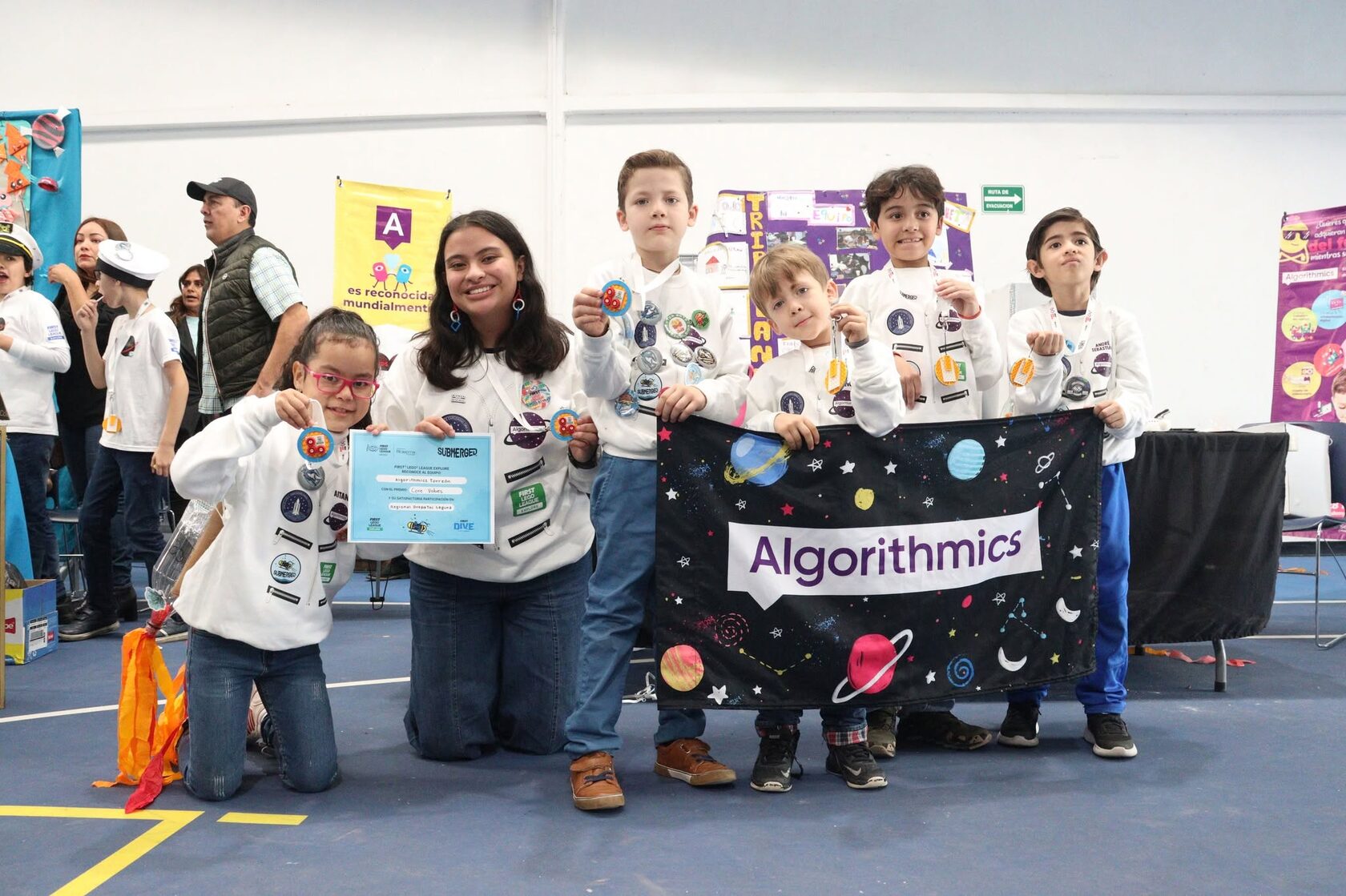Algorithmics Torreón students with their First Lego League Core Values Award