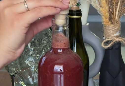 Приготовление настойки из вишни на водке с шоколадом: шаг 7
