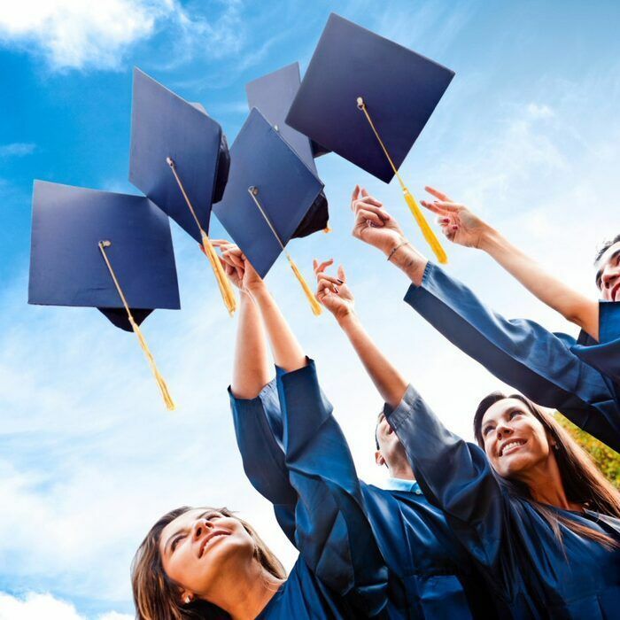 Фон образование. Высшее образование современном мире. Роль образования. 10 высших образований. Роль образования.