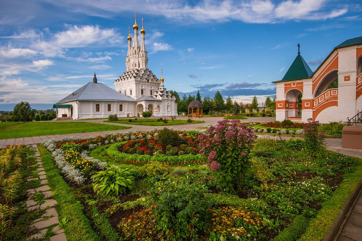 Смоленск вязьма. Иоанно-Предтеченский монастырь Смоленск. Вяземский Иоанно-Предтеченский монастырь. Вязьма Смоленская область. Вязьма Смоленская область монастырь.