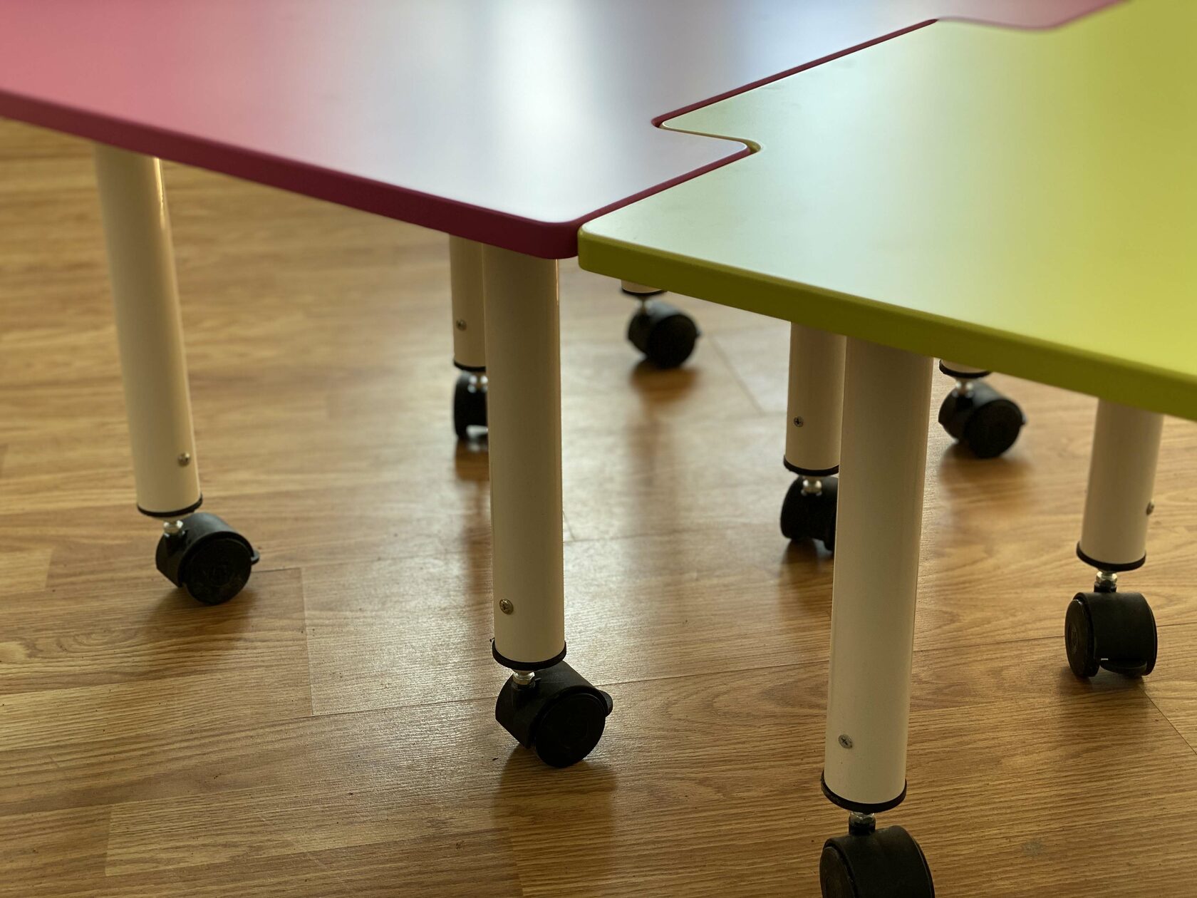 регулируемые ножки для стола в детском саду