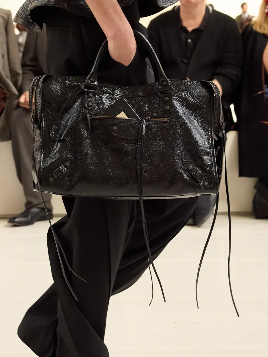 Сумки Balenciaga SS27 29