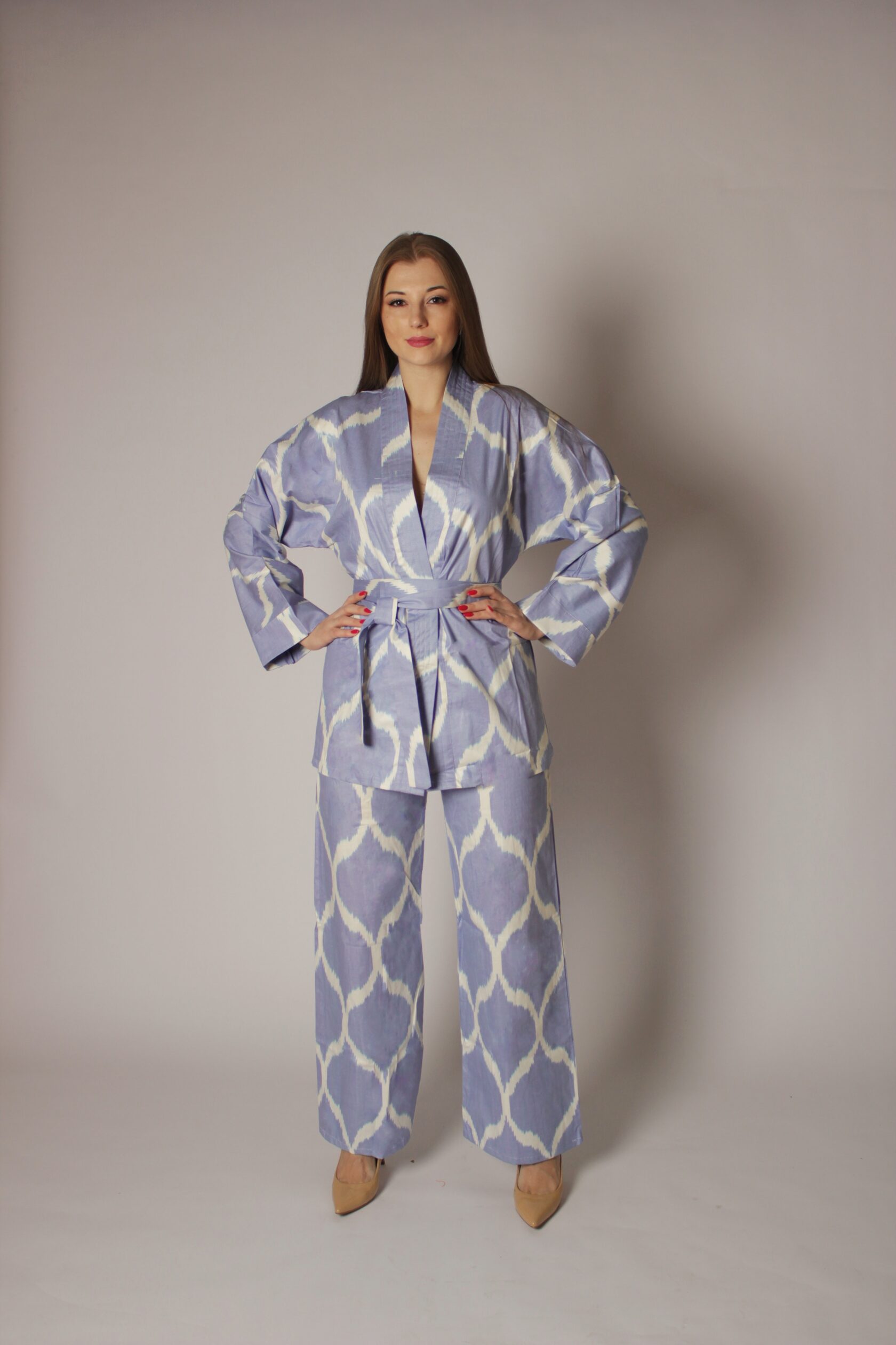 Халат, кимоно, костюм женский. Купить в магазине navigatore. На сайте, озон (ozon), маркете. В москве, спб, по всей россии. Красивый, модный, пляжный, удобный, домашний (home), турецкий, узбесккий, премиум, натуральный, восточный, лиловый.