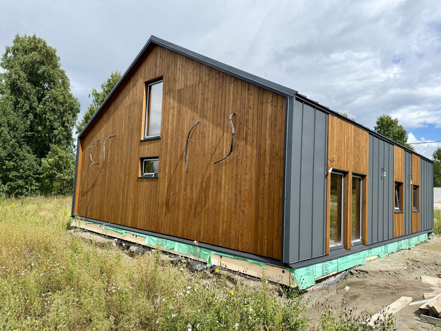 BARN 104