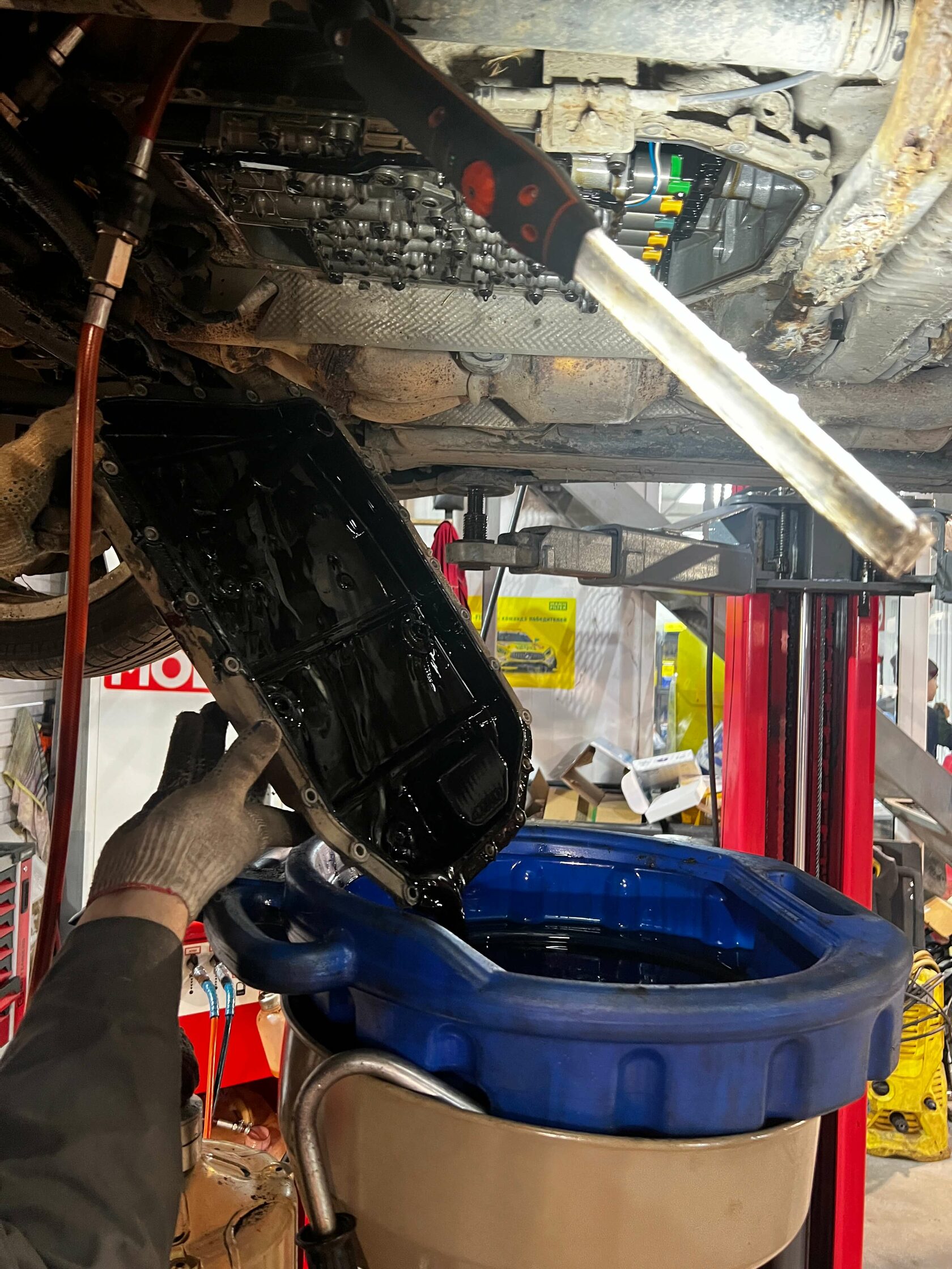 Снятие поддона АКПП