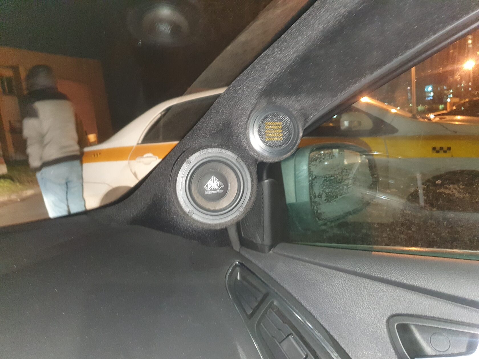 замена динамиков колонок акустики ford focus 3