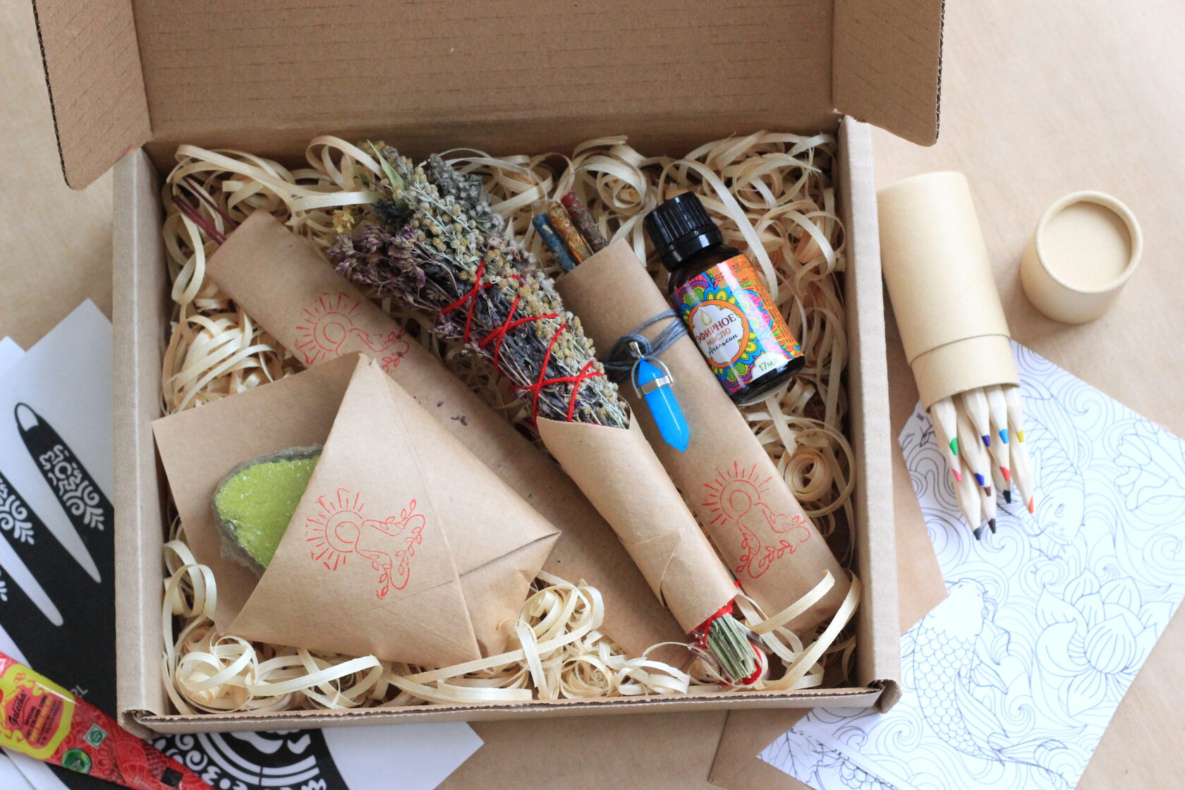 Art Therapy Box EzoBox by peaceinside.me