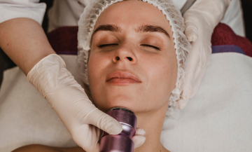 Процедура у косметолога