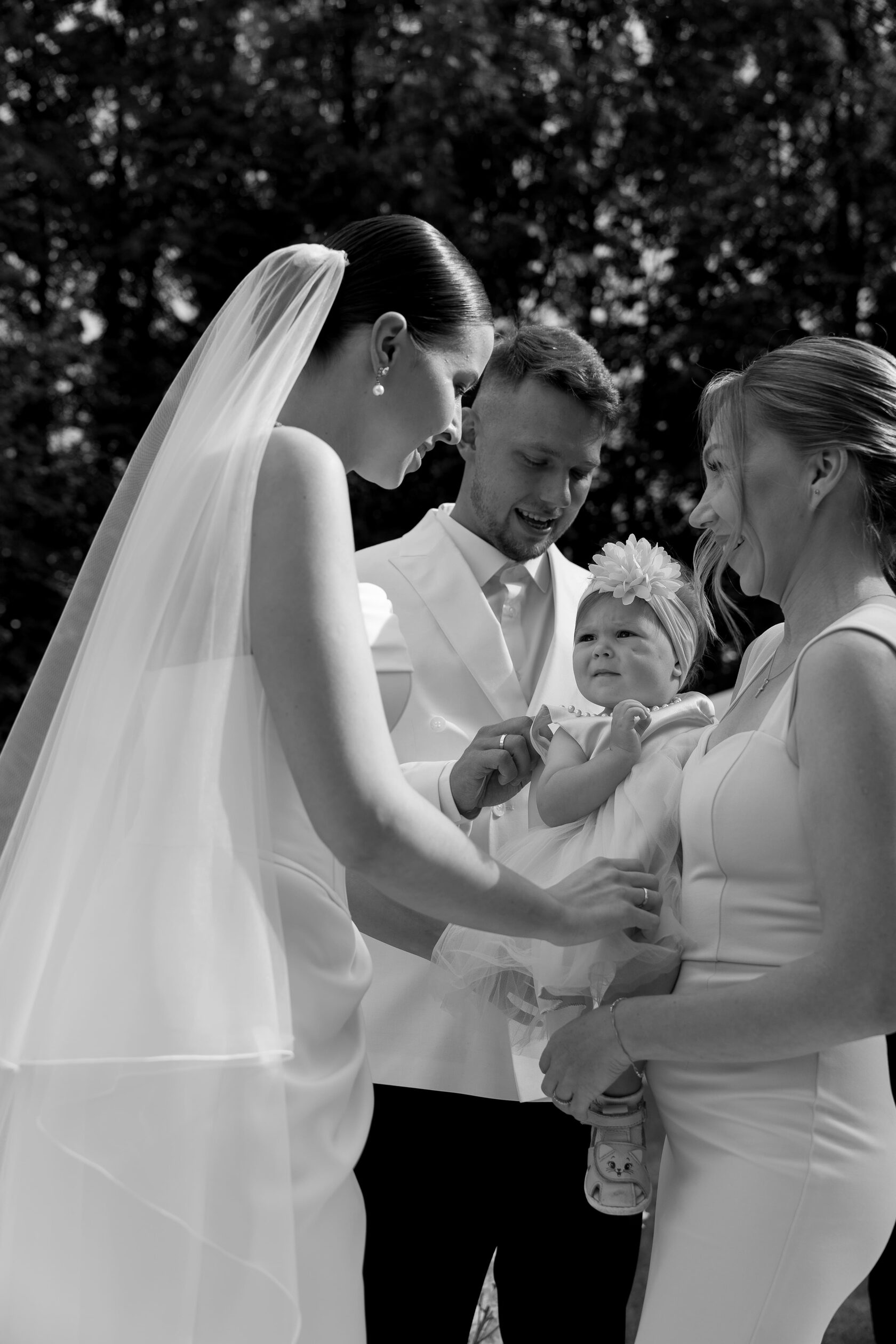 семейное трогательное фото на свадьбе Mondestin