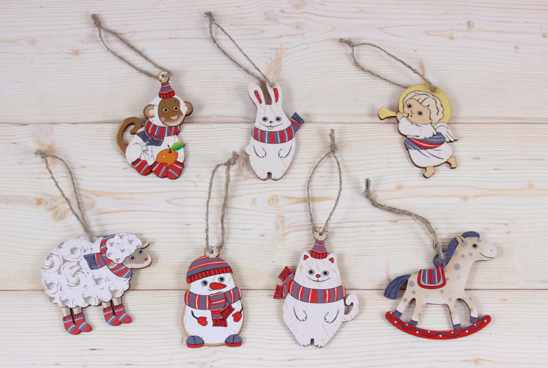 Елочные игрушки из дерева