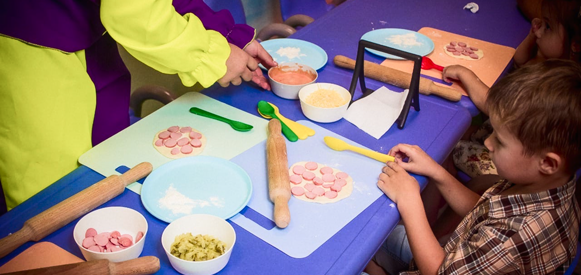 Веселый дворик игровой центр